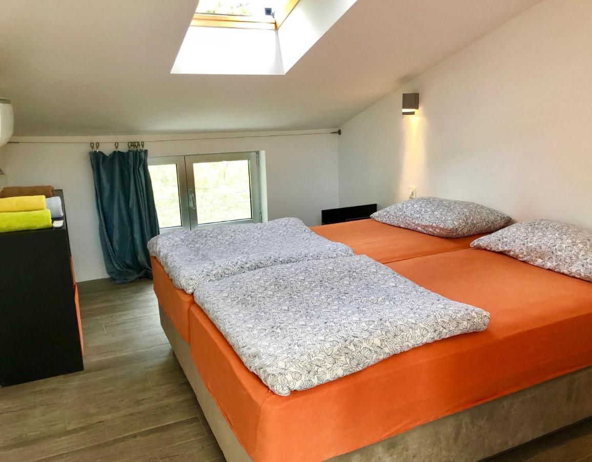 Loft-Beach-Apartments Ratko Novi Vinodolski Exterior foto